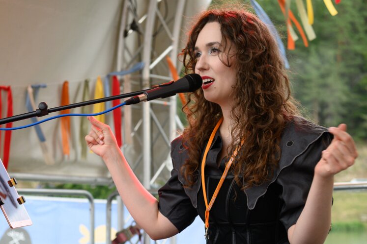 Mira Perusich am Acousic Lakeside 2026