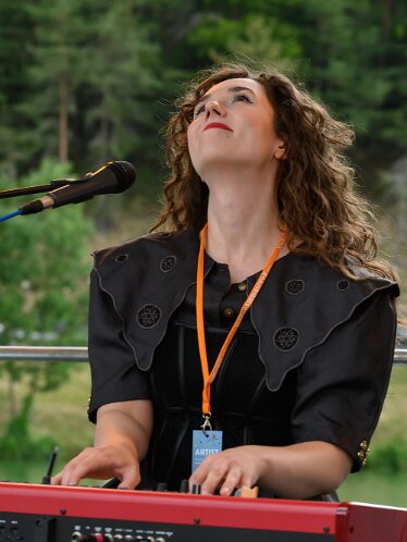 Mira Perusich am Acousic Lakeside 2026