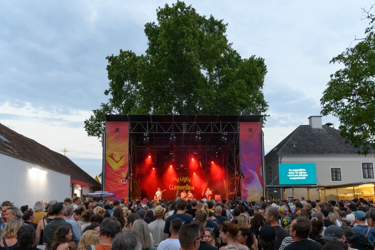My Ugly Clementine am picture on Festival 2026 Bildein